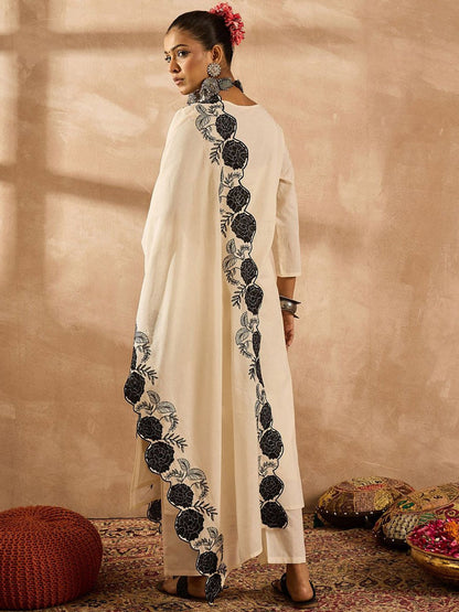 Dhiyona IE Women Paisley Embroidered Regular Thread Work Pure Cotton Kurta with Trousers & With Dupatta