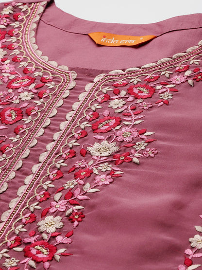 Floral Embroidered Regular Thread Work Kurta with Trousers & With Dupatta