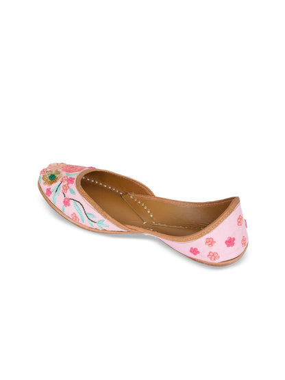 Dhiyona HOP Ethnic Embroidered Square Toe Mojaris