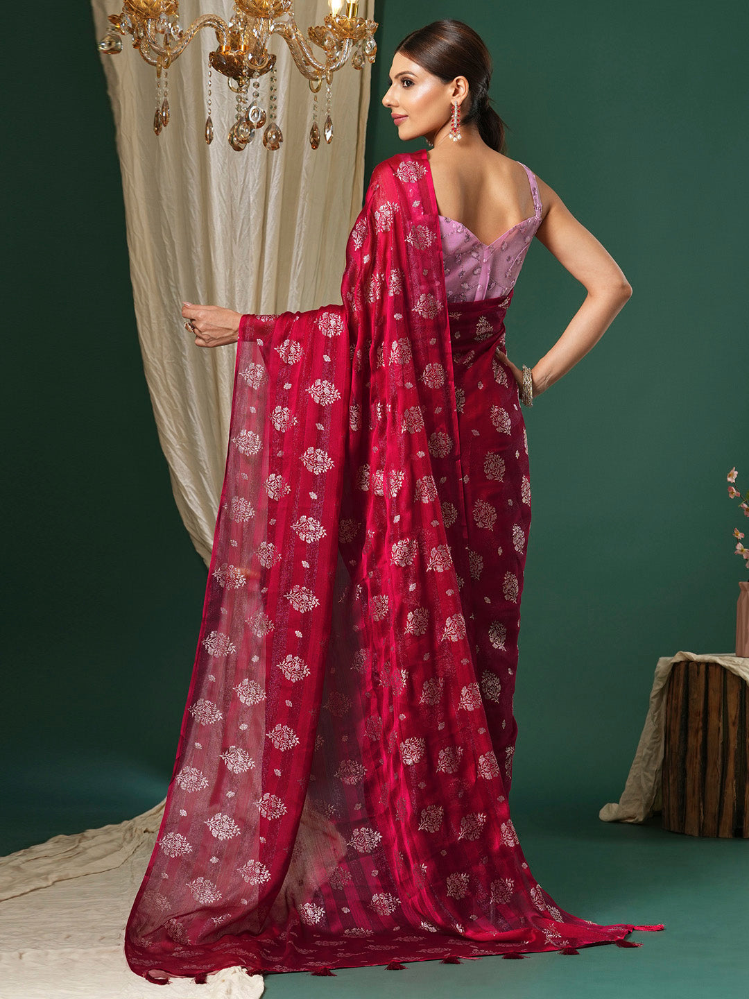 Women's Chiffon Pink Printed Designer Saree With Blouse Piece