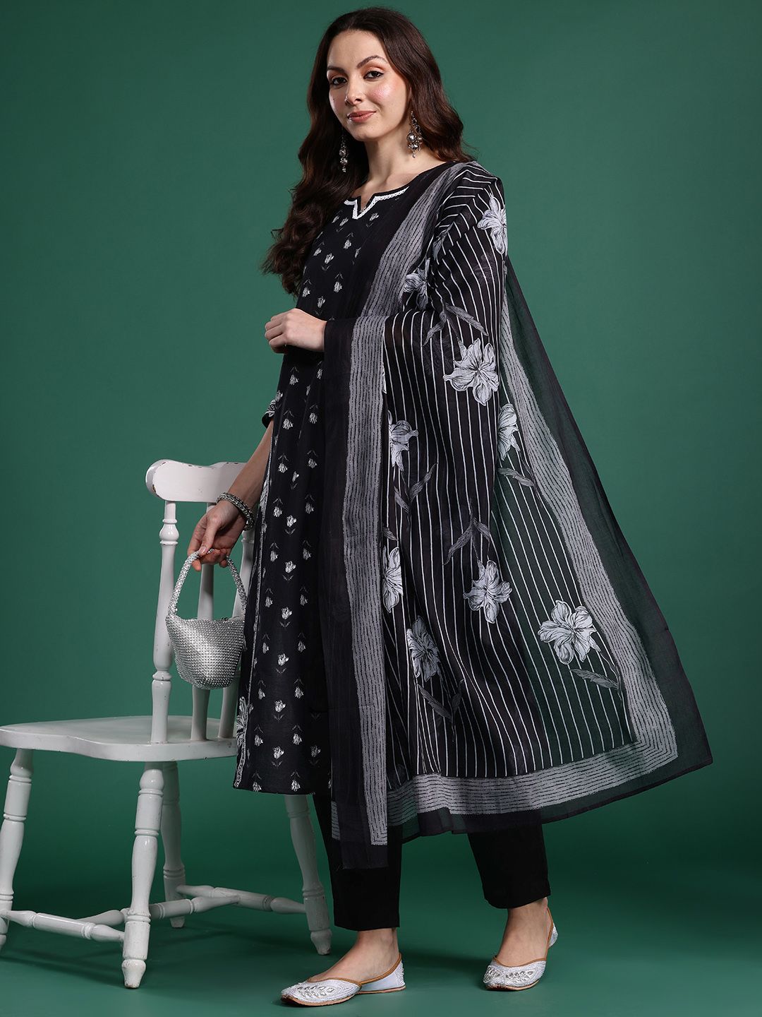 Dhiyona IE Ethnic Motifs Printed Pure Cotton Kurta with Trousers & With Dupatta