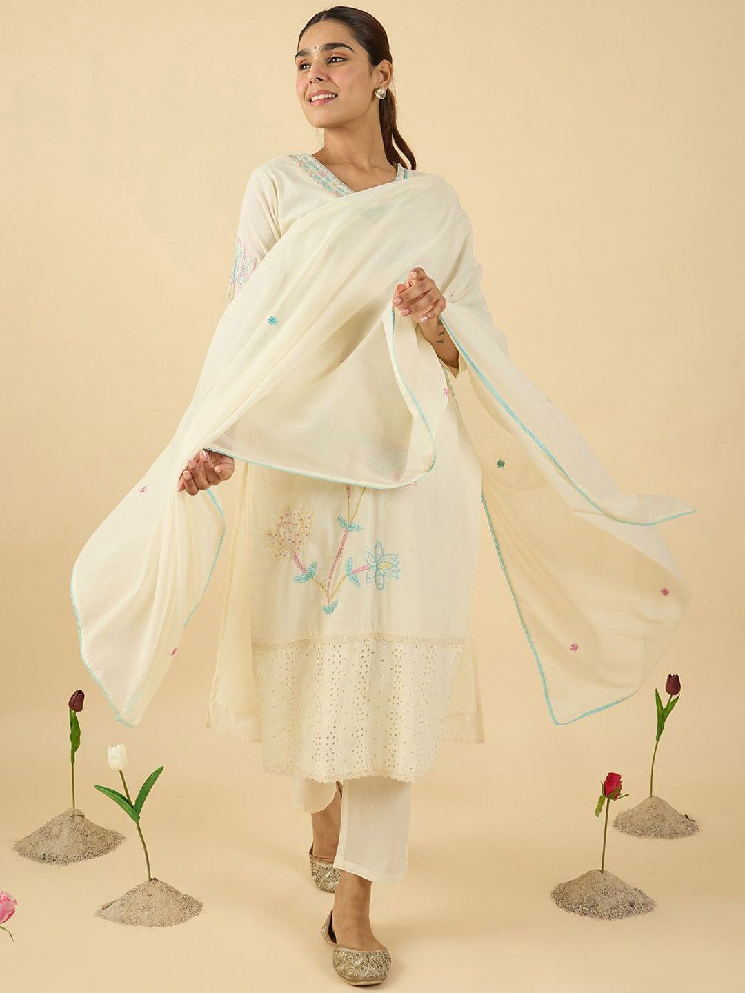 Women Ethnic Motifs Embroidered Thread Work Pure Cotton Kurta Trousers & Dupatta