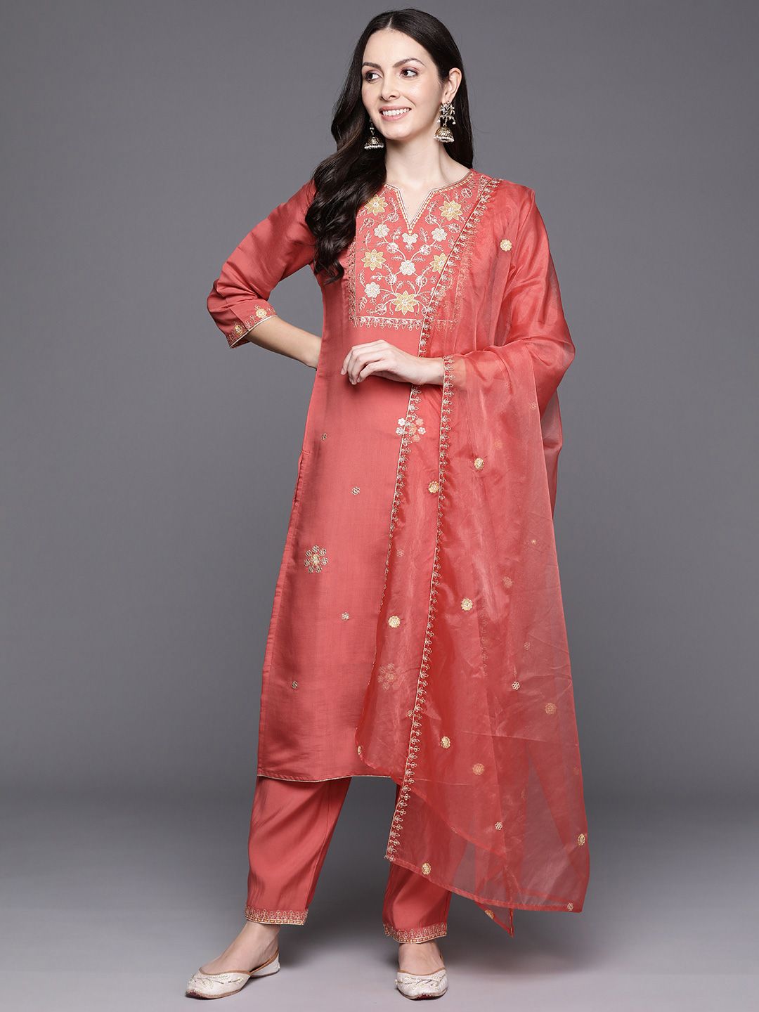 Women Floral Embroidered Regular Sequinned Kurta with Trousers & With Dupatta
