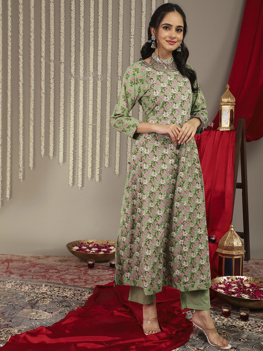 Dhiyona VA Women's Floral Printed Empire Gotta Patti Pure Cotton Kurta Set