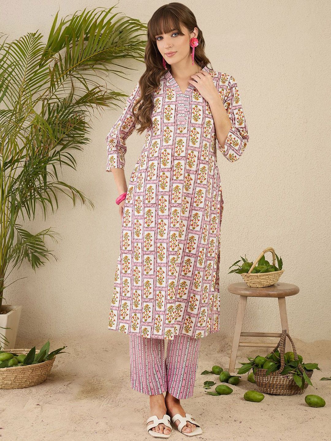 Women Floral Printed Regular Pure Cotton Kurta with Trousers
