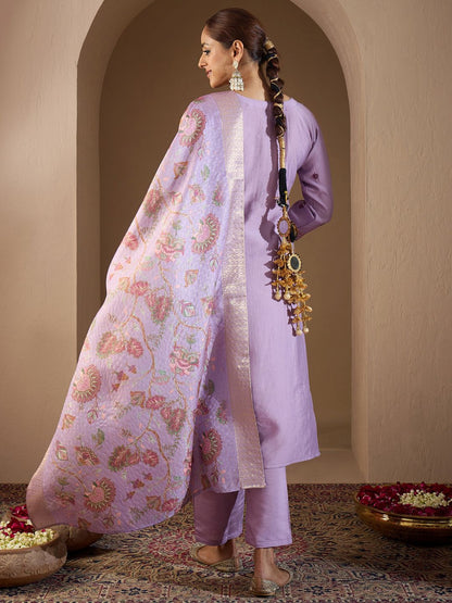 Women Floral Embroidered Regular Thread Work Kurta with Trousers & With Dupatta