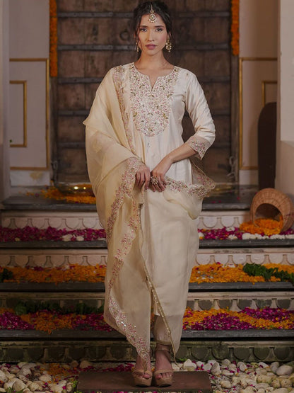 Dhiyona IE Floral Embroidered Liva Kurta with Trousers & Dupatta