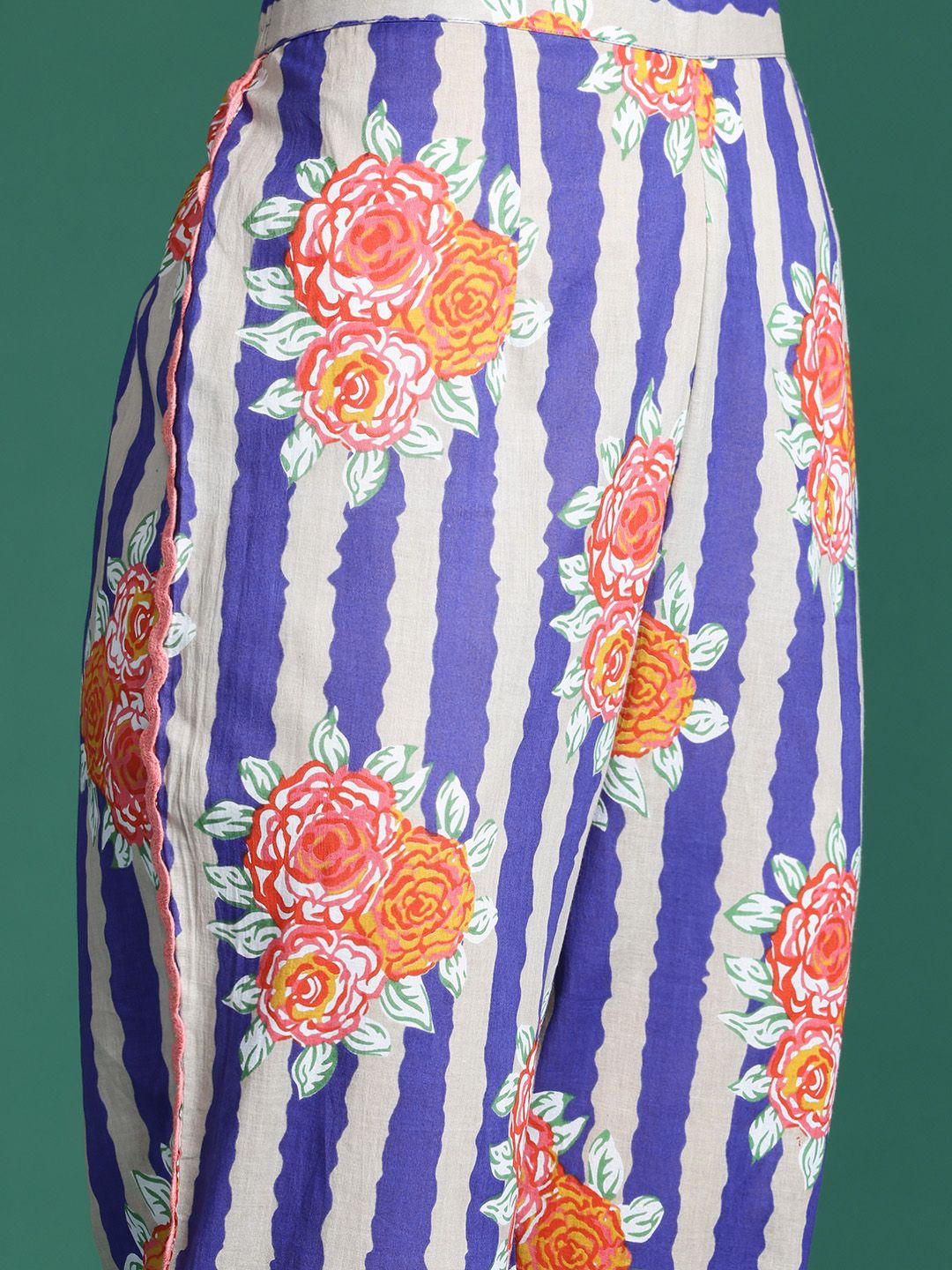 Women Floral Printed Regular Pure Cotton Kurta with Trousers