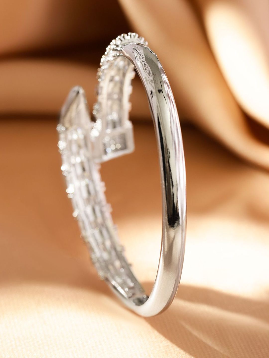 Dhiyona RJ Women's Rhodium Plated Baguette Cut Cubic Zirconia Openable Serphant Bracelet