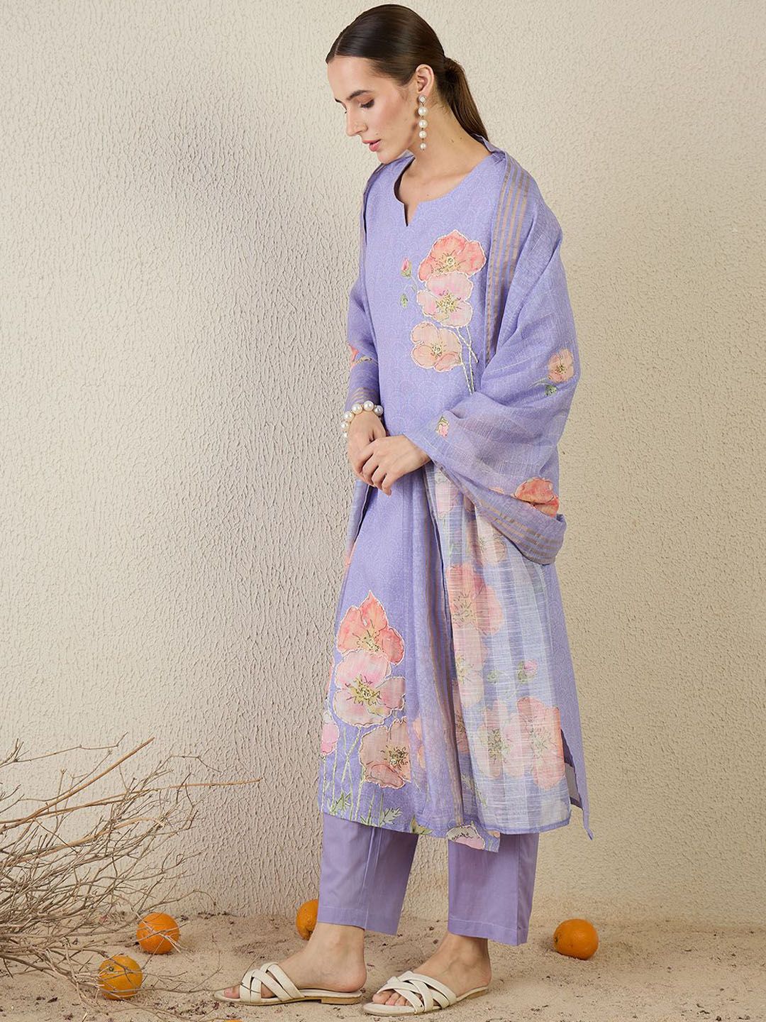 Women Floral Printed Kurta with Trousers & Dupatta
