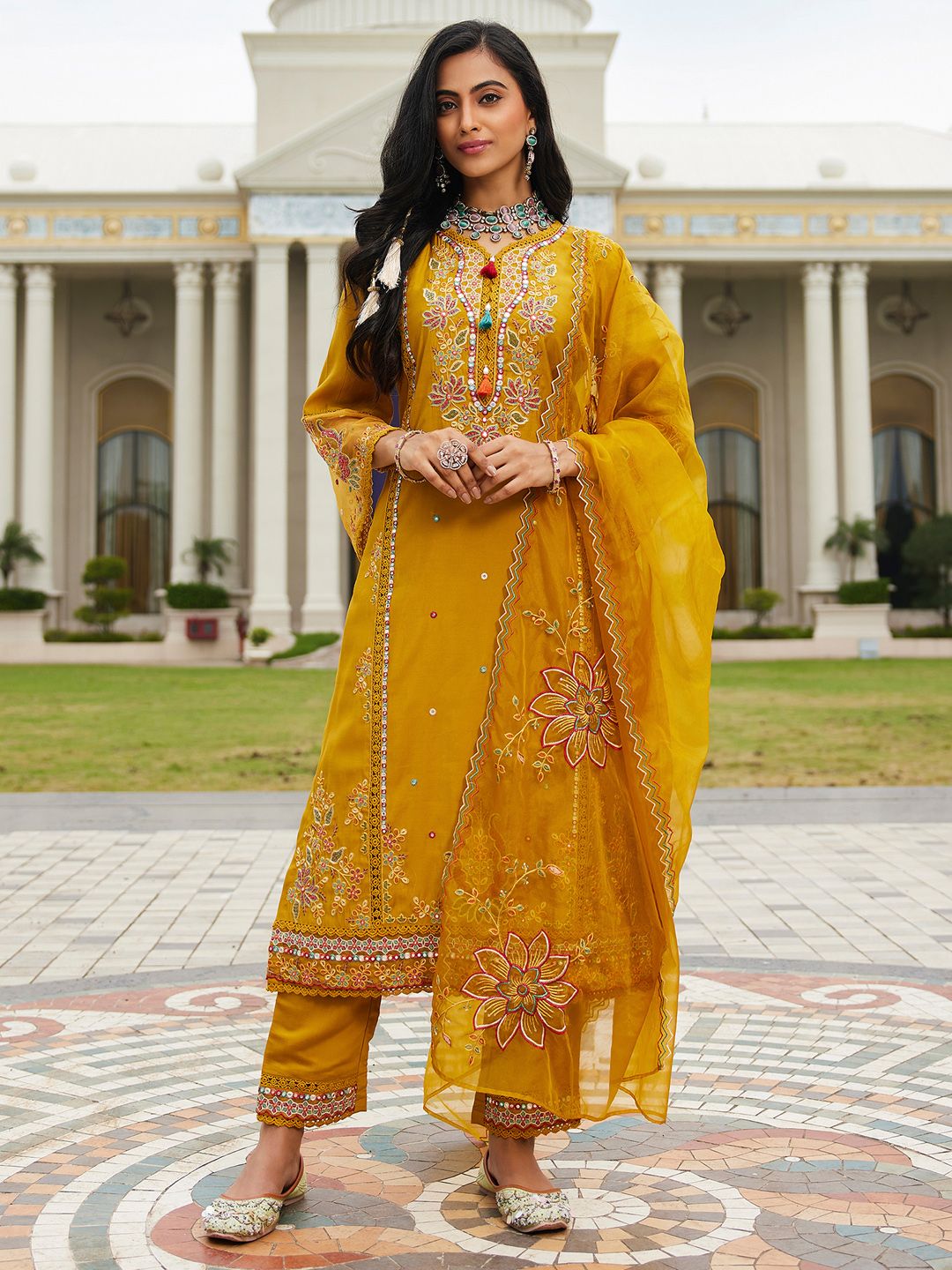 Women Ethnic Motifs Embroidered Regular Mirror Work Kurta with Trousers & With Dupatta