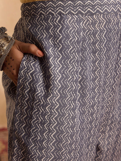 Dhiyona IE Floral Printed Pure Cotton Straight Kurta with Trousers & Dupatta