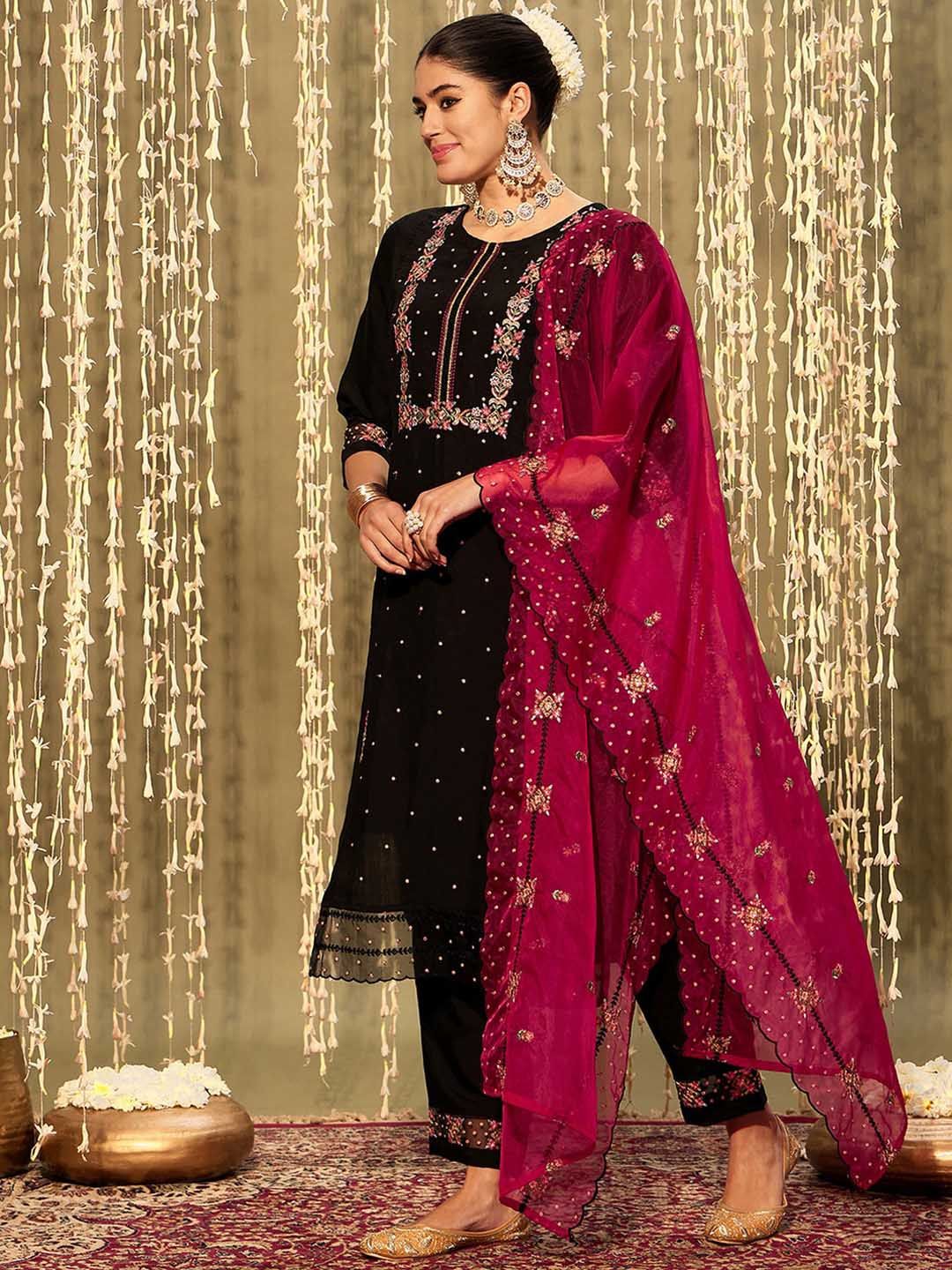 Dhiyona IE Floral Embroidered Round Neck Three-Quarter Sleeves Thread Work Kurta Set