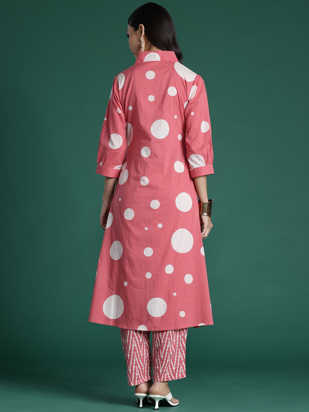 Dhiyona IE Women Printed Pleated Pure Cotton Kurta with Trousers