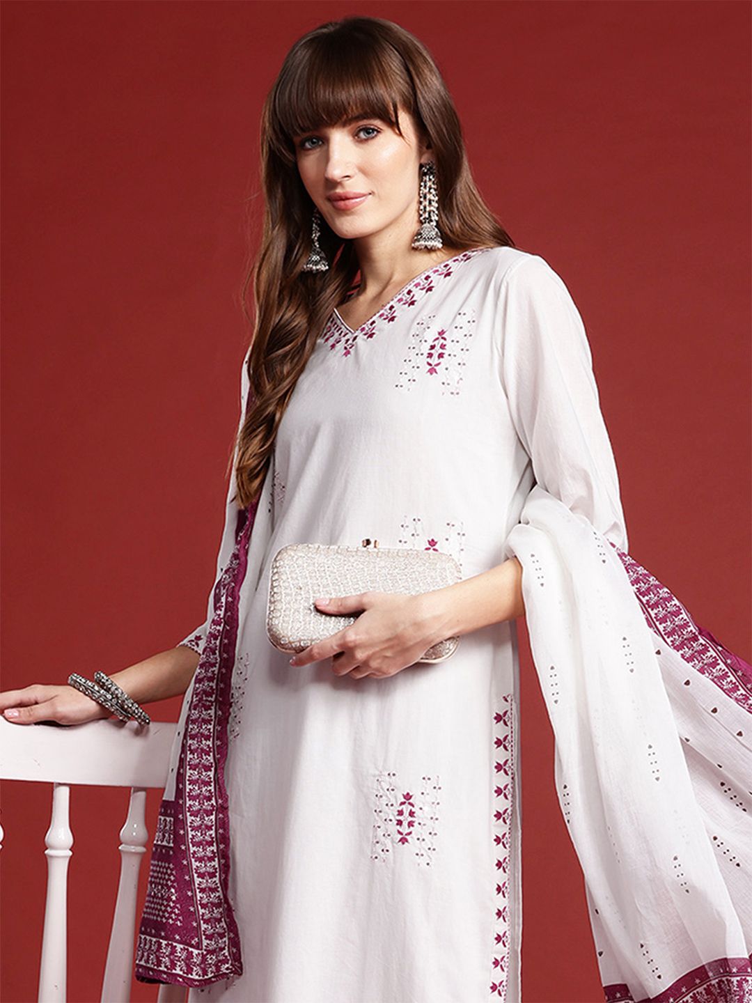 Dhiyona IE Ethnic Motifs Embroidered Thread Work Kurta with Trousers & Dupatta
