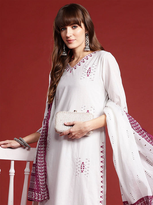 Dhiyona IE Ethnic Motifs Embroidered Thread Work Kurta with Trousers & Dupatta