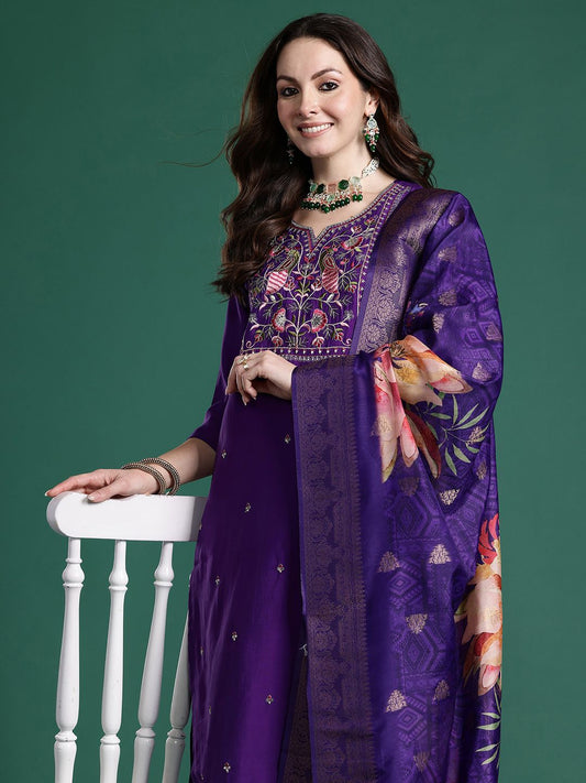Dhiyona IE Ethnic Motifs Embroidered Thread Work Kurta with Trousers & With Dupatta