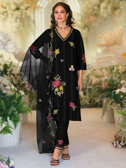 Floral Embroidered Thread Work Straight Kurta With Trousers And Dupatta
