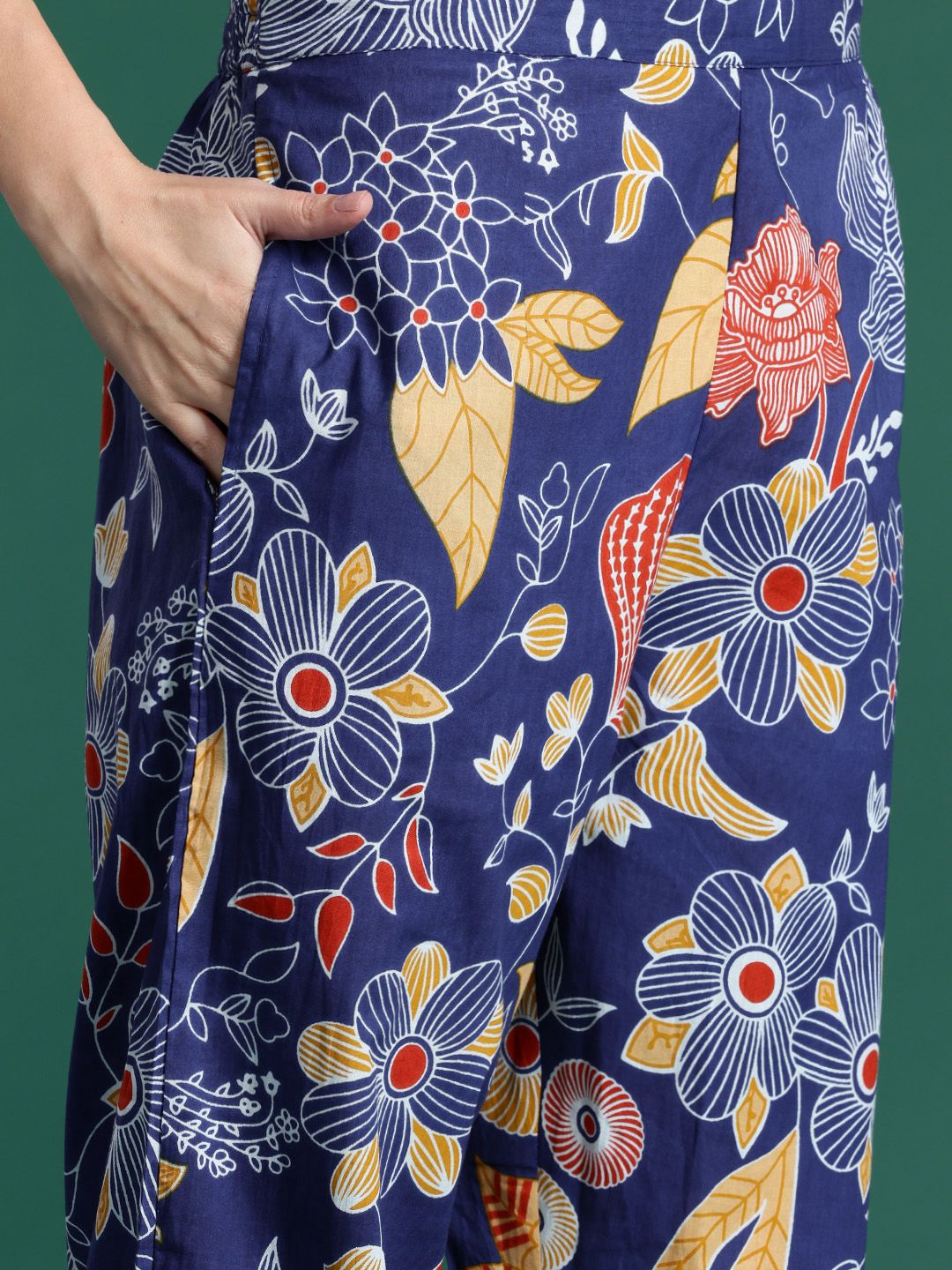 Floral Printed Pure Cotton Kurta with Trousers