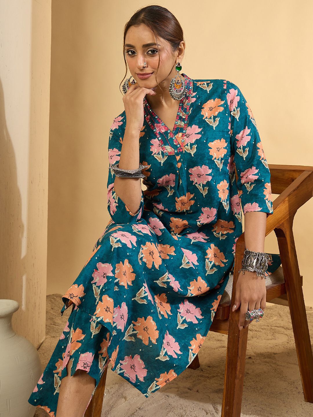 Women Floral Printed Pleated Mirror Work Pure Cotton Kurta & Trousers