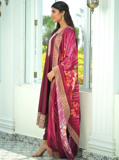 Dhiyona IE Ethnic Motifs Embroidered Sequinned Kurta With Trousers & Dupatta
