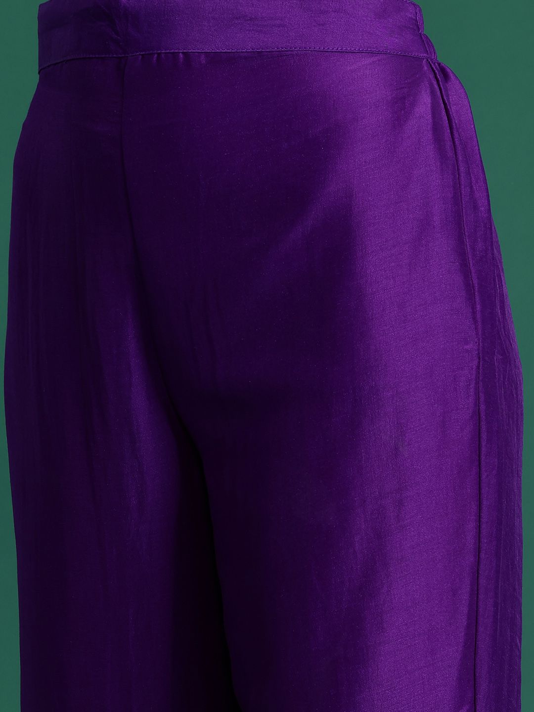 Dhiyona IE Floral Embroidered Thread Work Kurta With Trousers & Dupatta