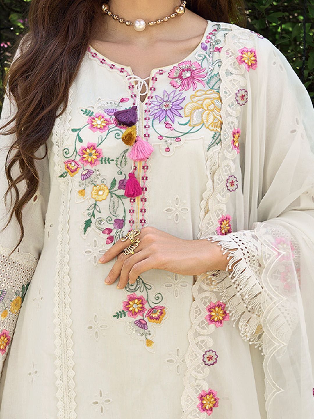 Women Floral Embroidered Regular Sequinned Pure Cotton Kurta with Trousers & With Dupatta
