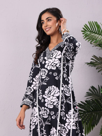 Dhiyona VA Women'sFloral Printed V-Neck Panelled Pure Cotton A-Line Kurta With Trouser