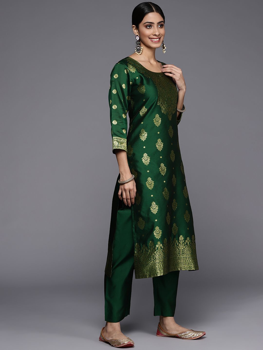 Dhiyona VA Women's Green Ethnic Motifs Yoke Design Kurta with Trousers & With Dupatta