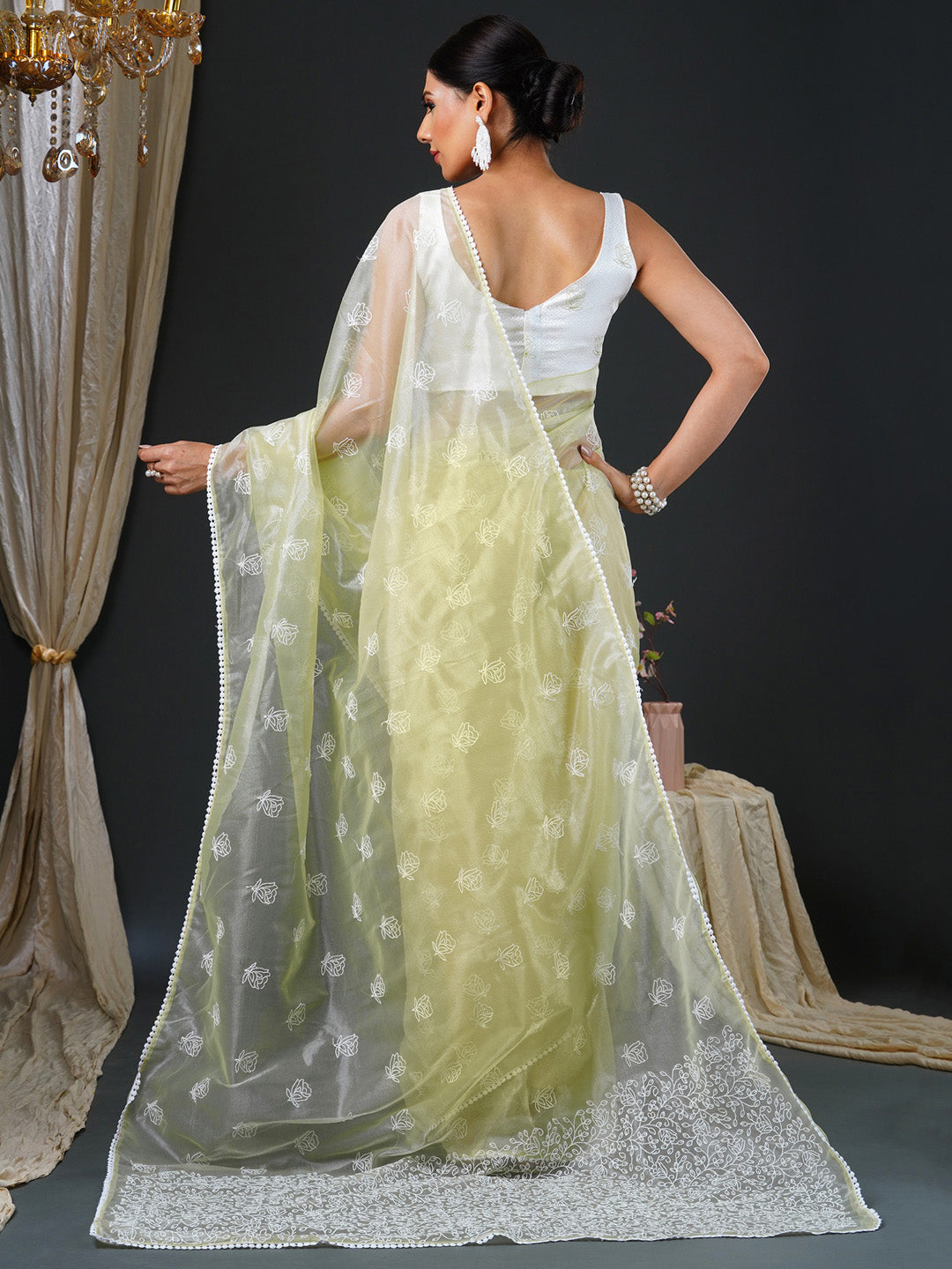 Women's Organza White Embroidered Designer Saree With Blouse Piece