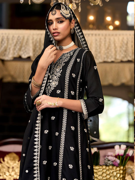 Dhiyona IE Women Ethnic Motifs Embroidered Regular Sequinned Kurta with Trousers & With Dupatta