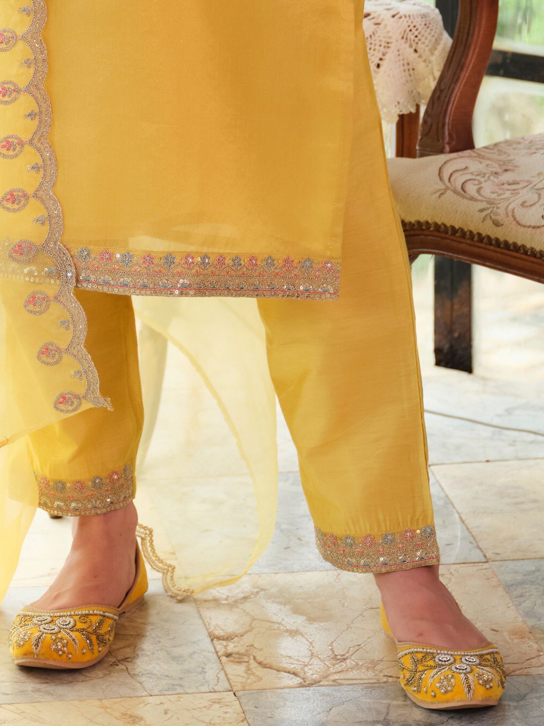 Dhiyona IE Floral Yoke Design Sequnnied Straight Kurta With Trousers & Dupatta