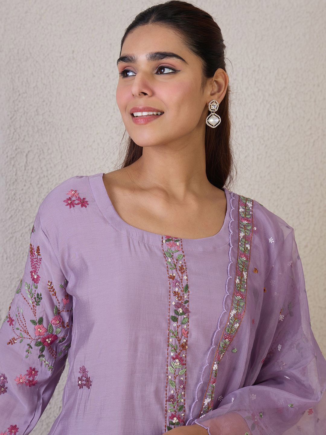 Women Floral Embroidered Kurta with Trousers & Dupatta