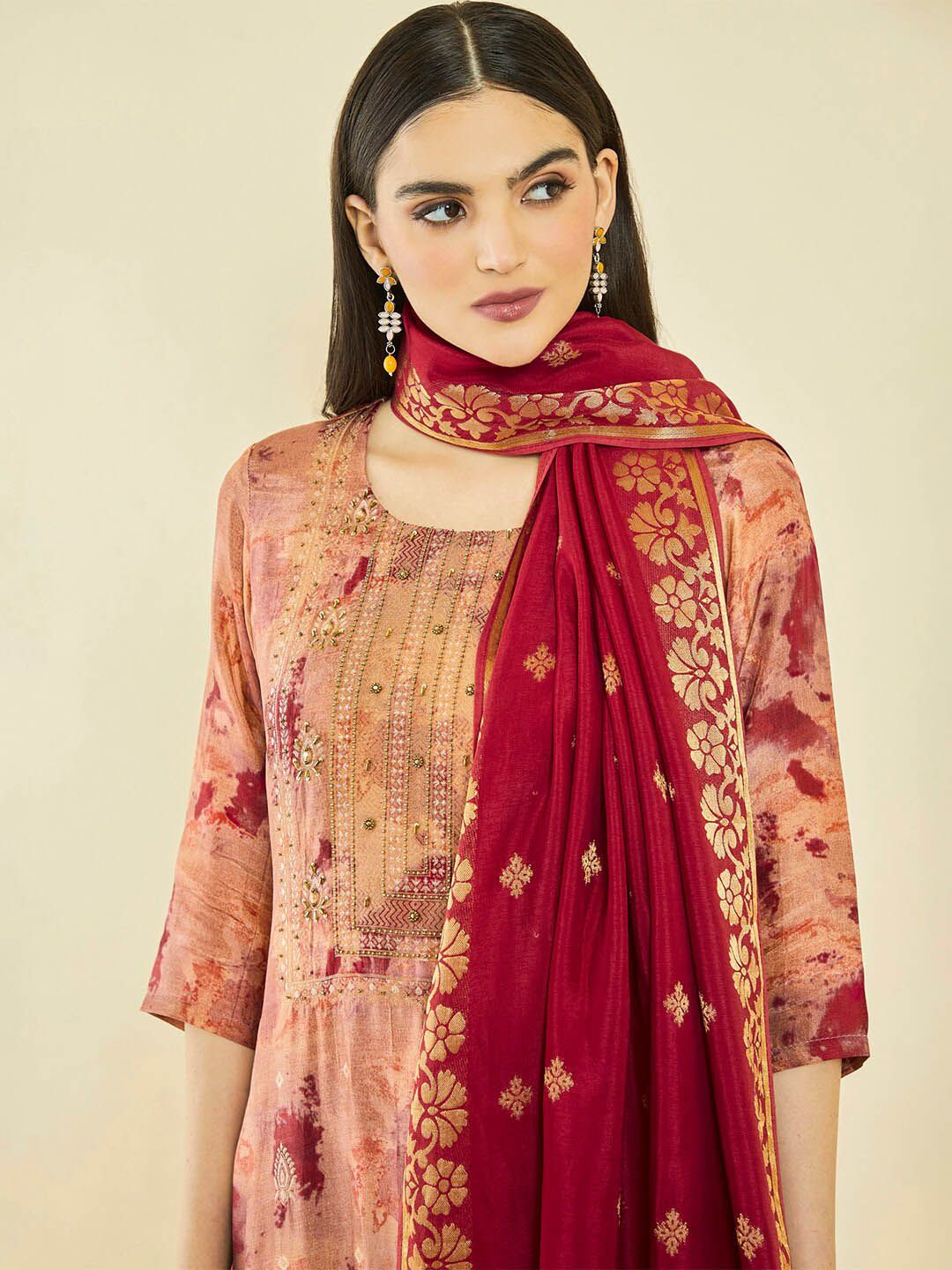 Dhiyona SO Women's Abstract Printed Regular Beads And Stones Kurta With Trousers & Dupatta