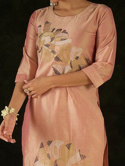 Dhiyona IE Women Floral Embroidered Regular Thread Work Kurta with Trousers