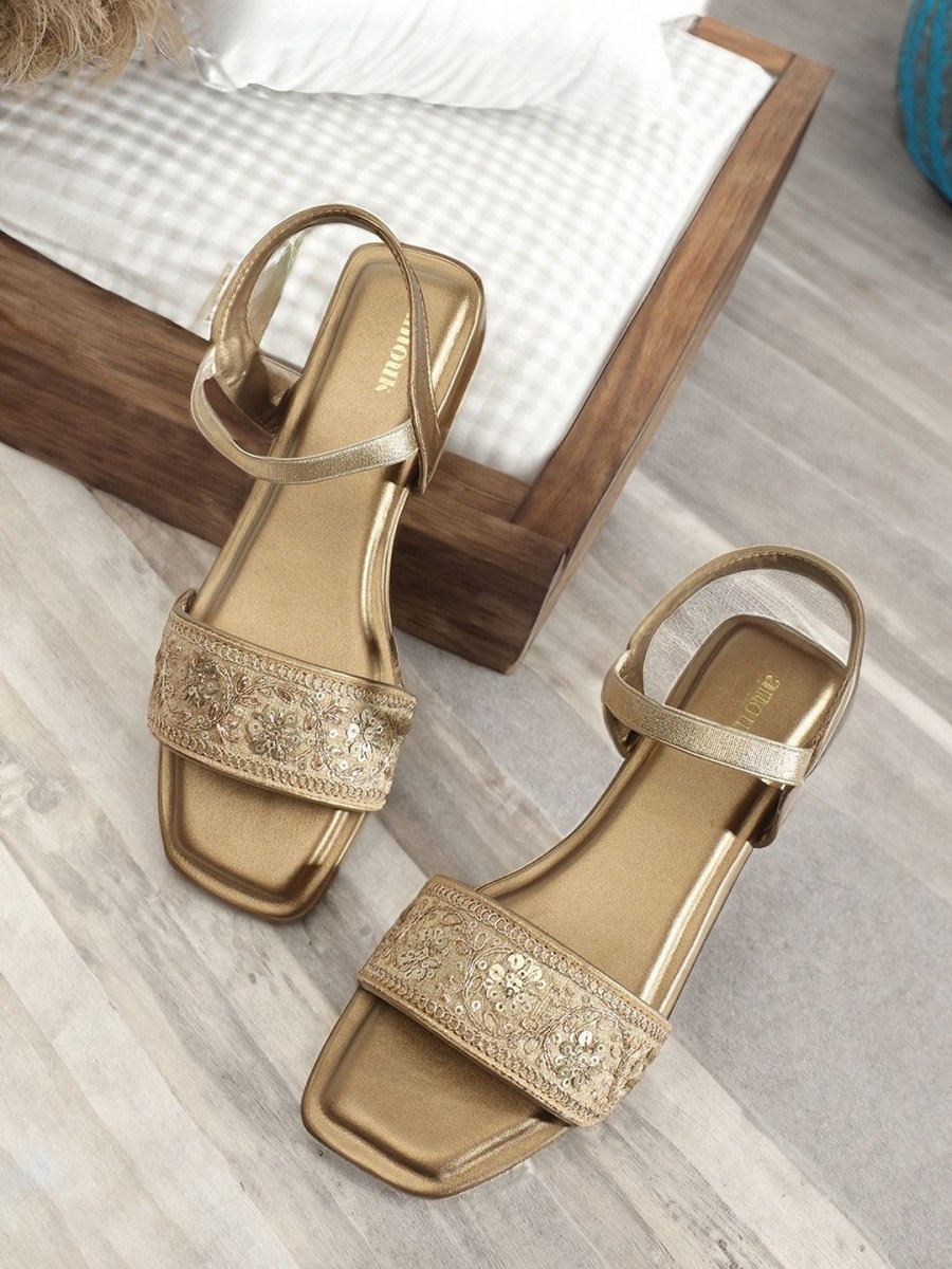 Dhiyona AK Embroidered Ethnic Open Toe Flats