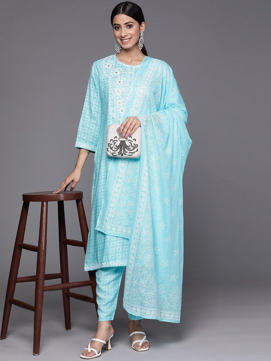 Dhiyona IE Women Turquoise Blue Floral Embroidered Thread Work Kurta with Trousers & With Dupatta