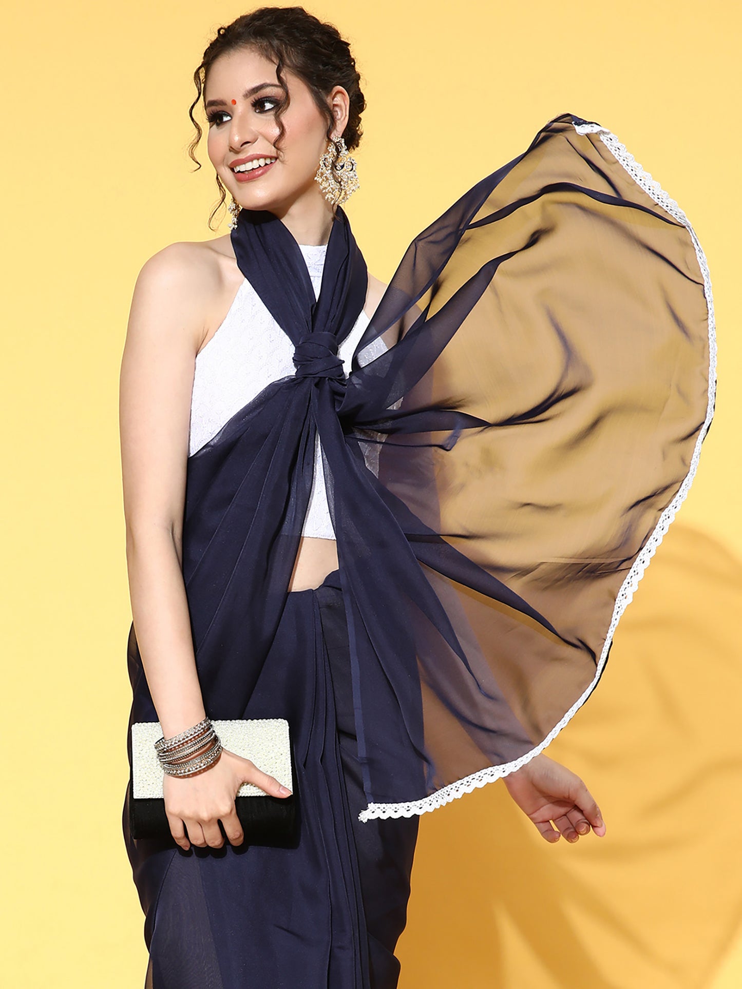 Women's Organza Navy Blue Solid Celebrity Saree With Blouse Piece