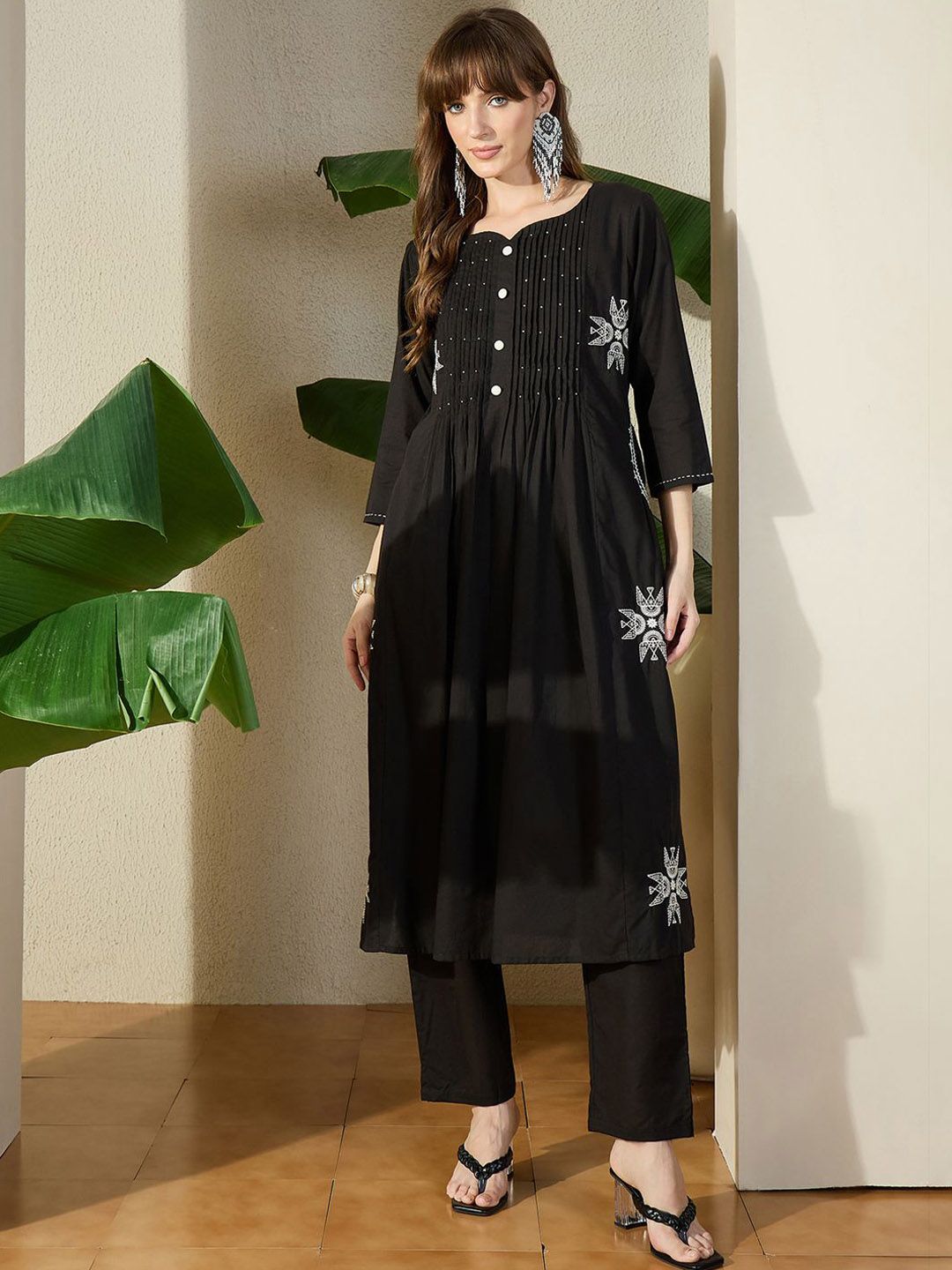 Dhiyona IE Embroidered V-Neck Pure Cotton Tunic With Trouser