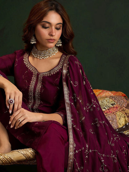 Dhiyona IE Ethnic Motifs Embroidered Kurta with Trousers & Dupatta