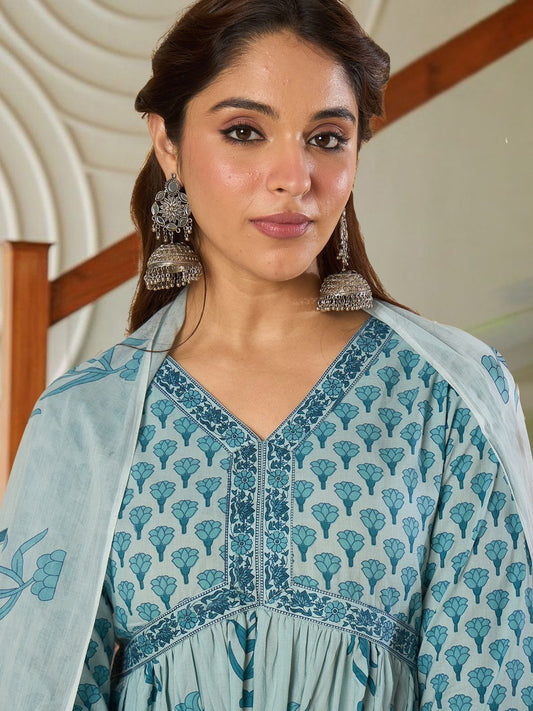 Women Floral Printed Tiered Pure Cotton Kurta with Trousers & With Dupatta