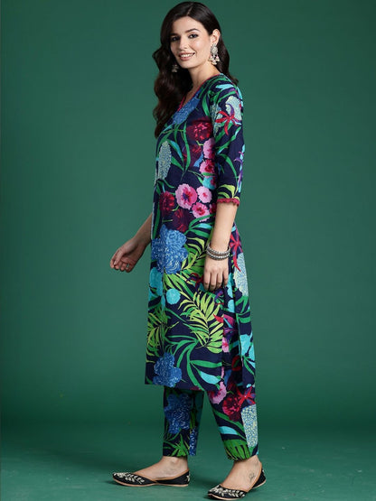 Women Floral Printed Regular Pure Cotton Kurta with Trousers
