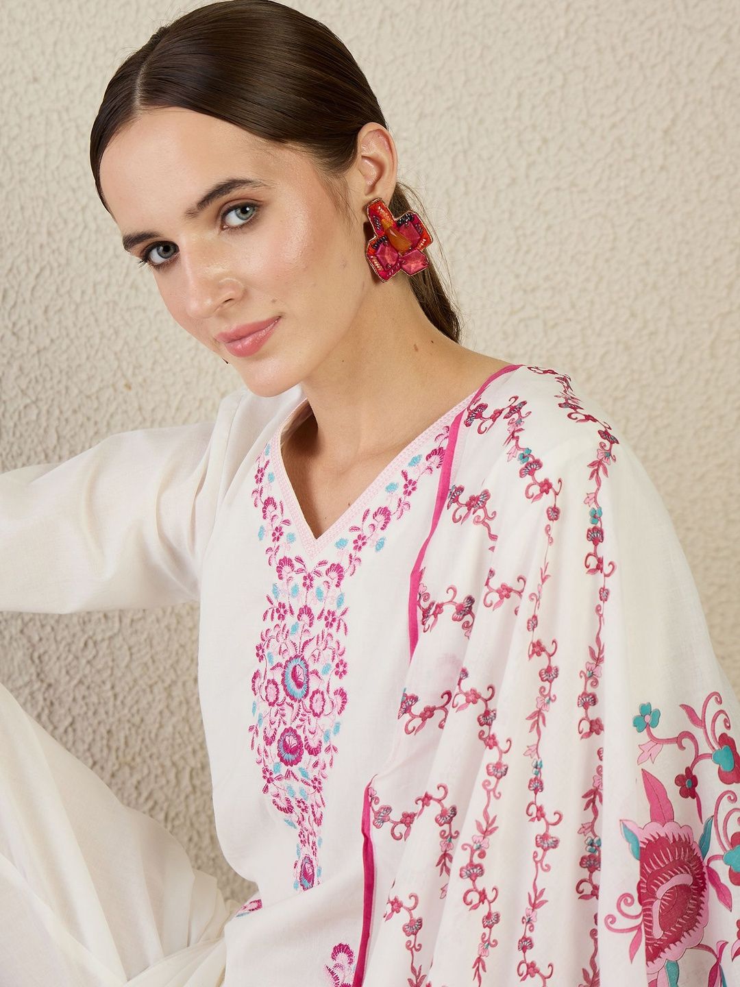 Ethnic Motifs Embroidered Thread Work Pure Cotton Kurta With Trouser & Dupatta