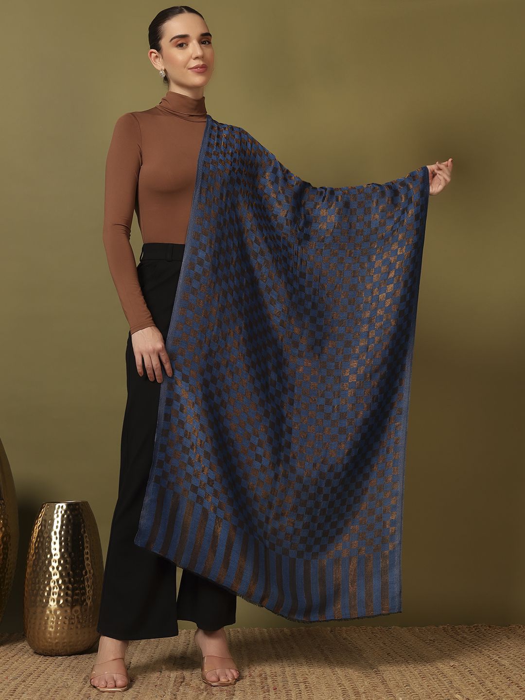 Dhiyona PA Checked Woven Design Reversible Ruhzar Shawl