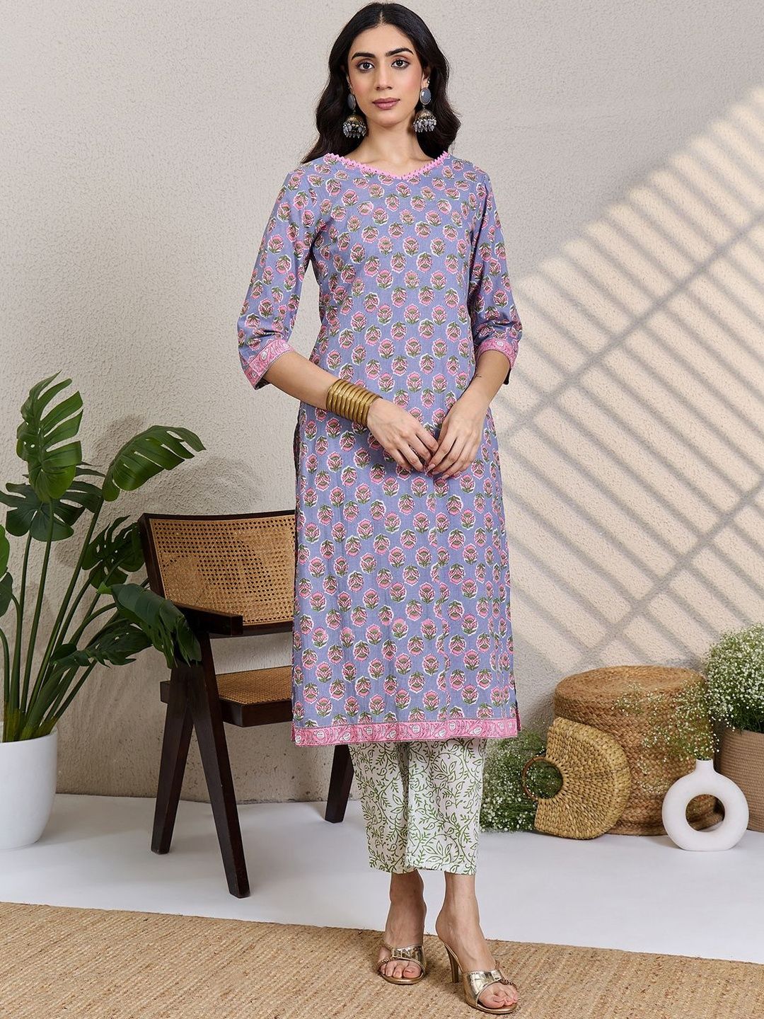 Women Floral Printed V-Neck Pure Cotton Kurta with Trousers & Dupatta