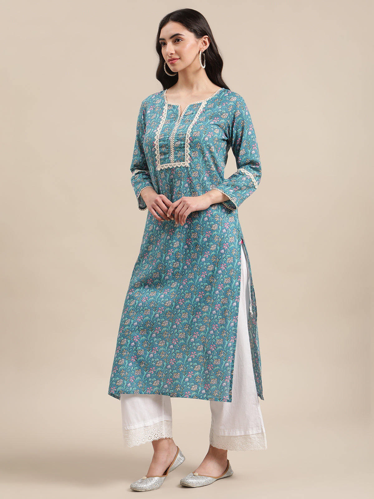Dhiyona VR Women's Blue Floral Printed Lace Embellished Kurta With 3/4Th Sleeves