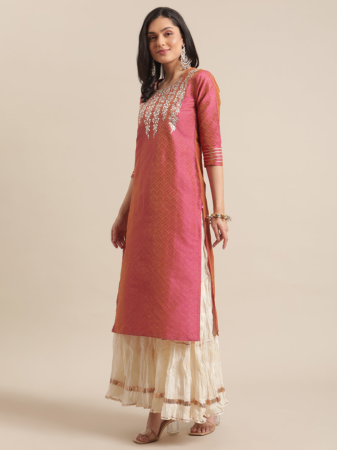 Dhiyona VR Women's Gota Patti Embroidered Dual Tone Dobby Kurta
