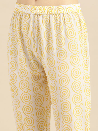 Dhiyona VR Women's Sea Green And Mustard Floral Printed Straight Kurta With Printed Trouser