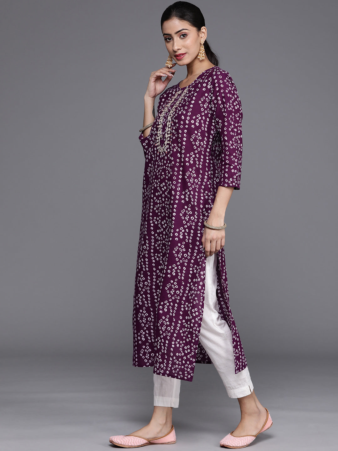Dhiyona VR Women's Purple & White Bandhani Printed Pure Cotton Kurta