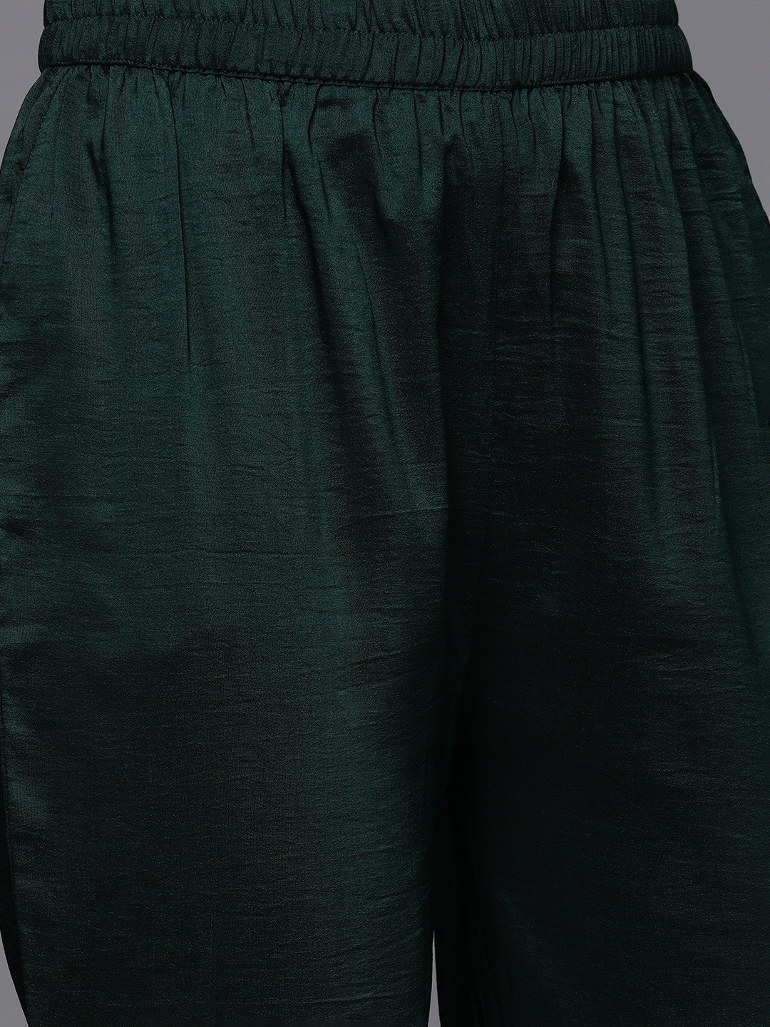 Dhiyona VR Women's Green Embroidered Kurta Paired With Tonal Bottom And Dupatta